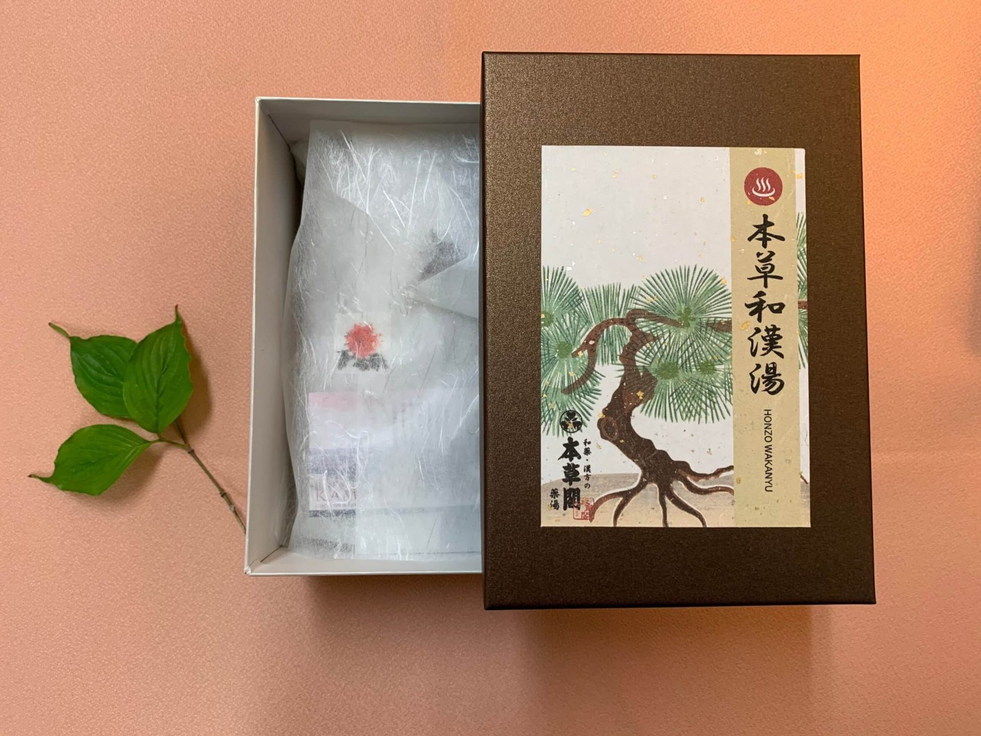 本草閣 薬湯 ギフト用(50g×3袋)×2箱入 「本草和漢湯」と「美人の湯」